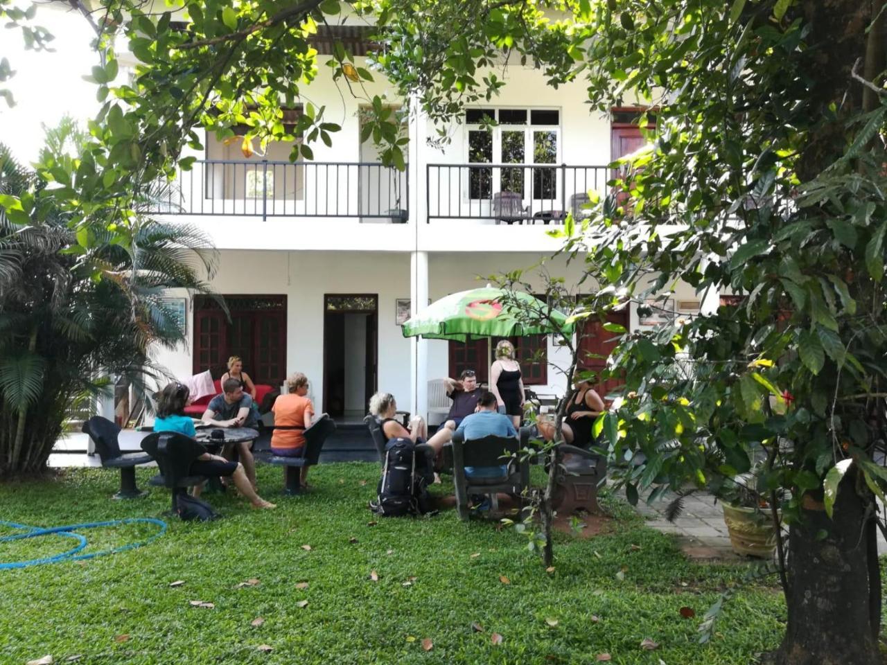 Takeshi Inn Dambulla Exterior foto